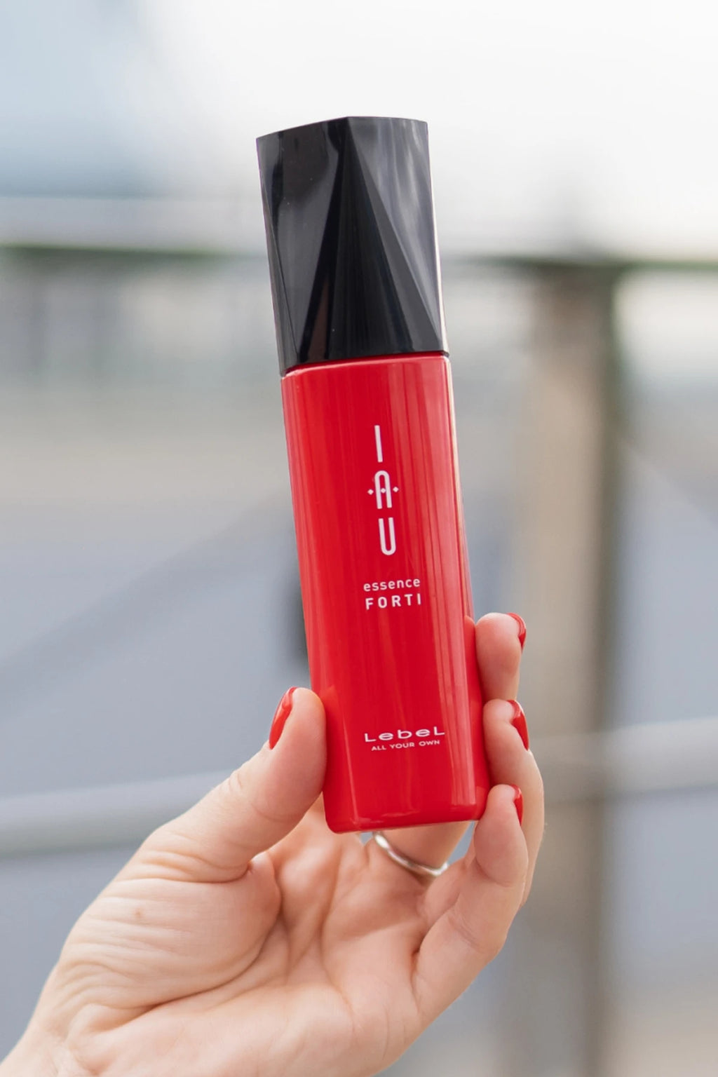IAU Forti Essence