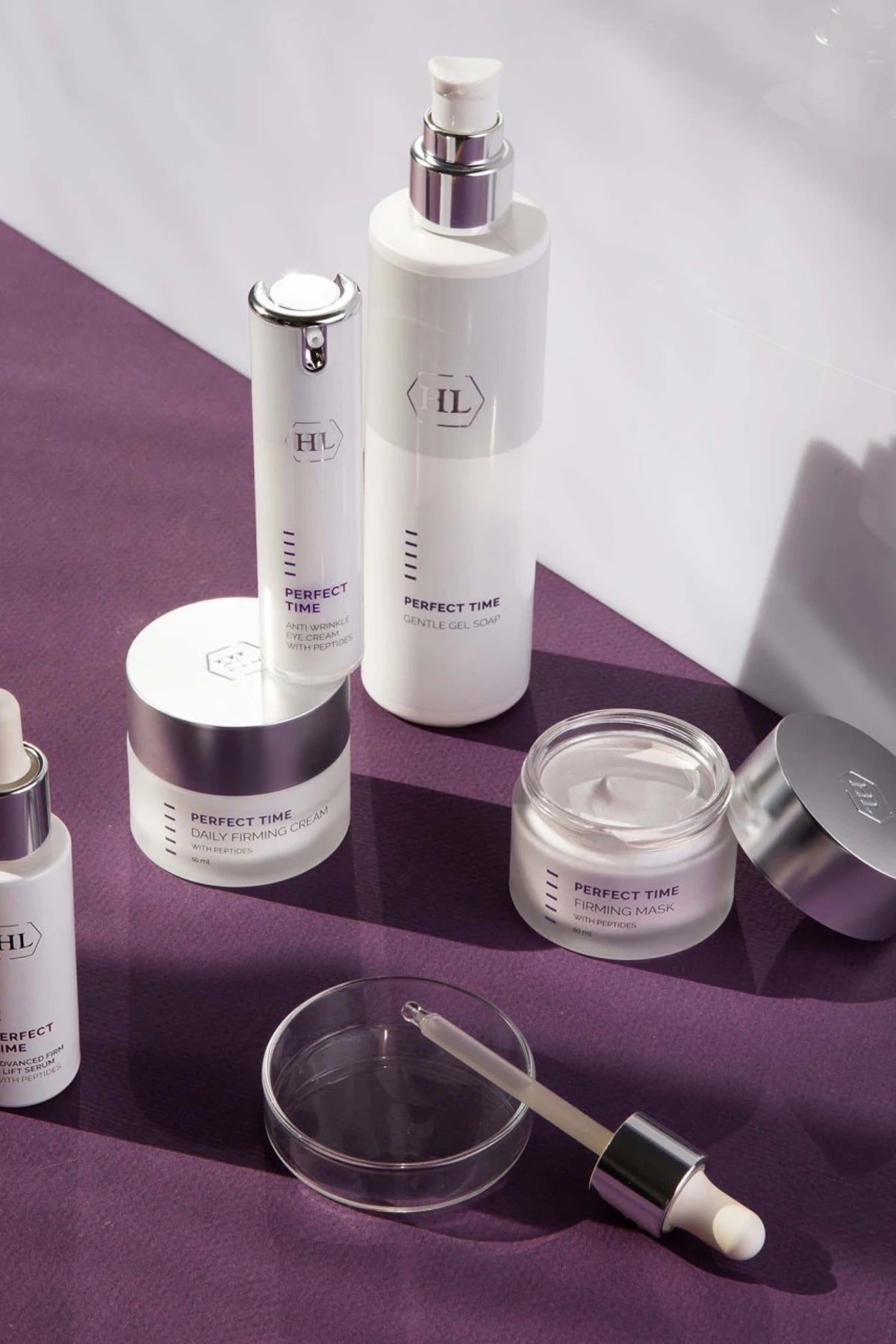 PERFECT TIME ANTI WRINKLE EYE CREAM